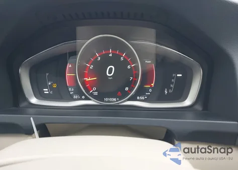 2015 Volvo S60 T5 Premier из США, поврежденный, VIN YV140MFKXF1355823